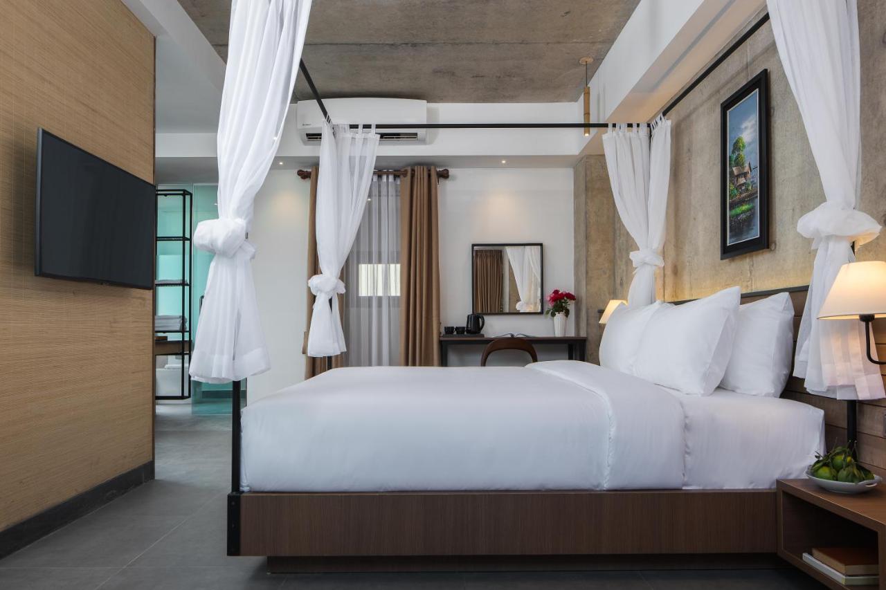 Cest La Vie Boutique Hotel Пномпень Экстерьер фото